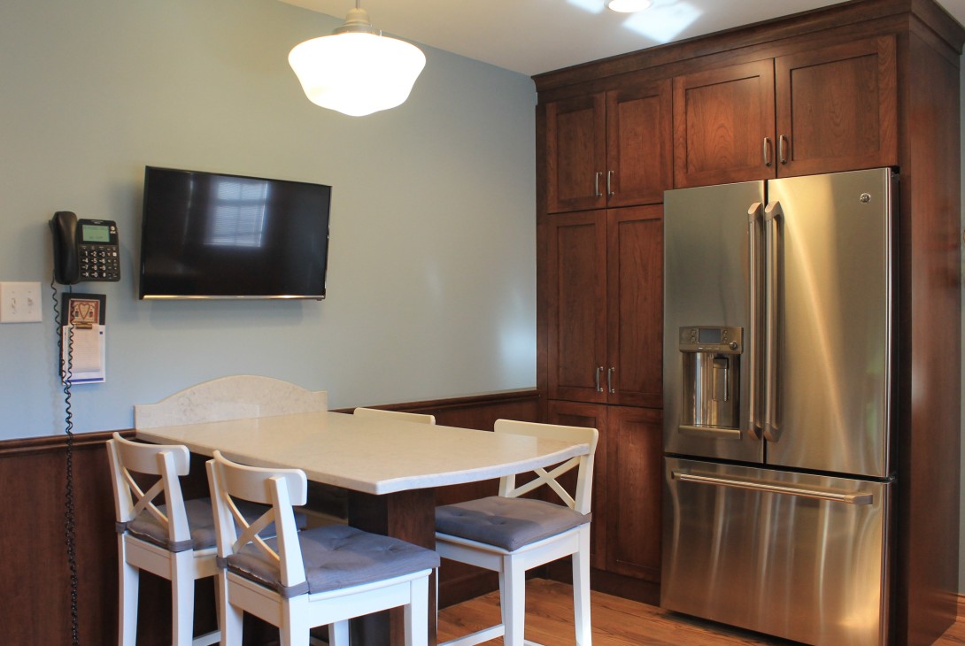 Read more like this placement of the tv , Tv in the kitchen