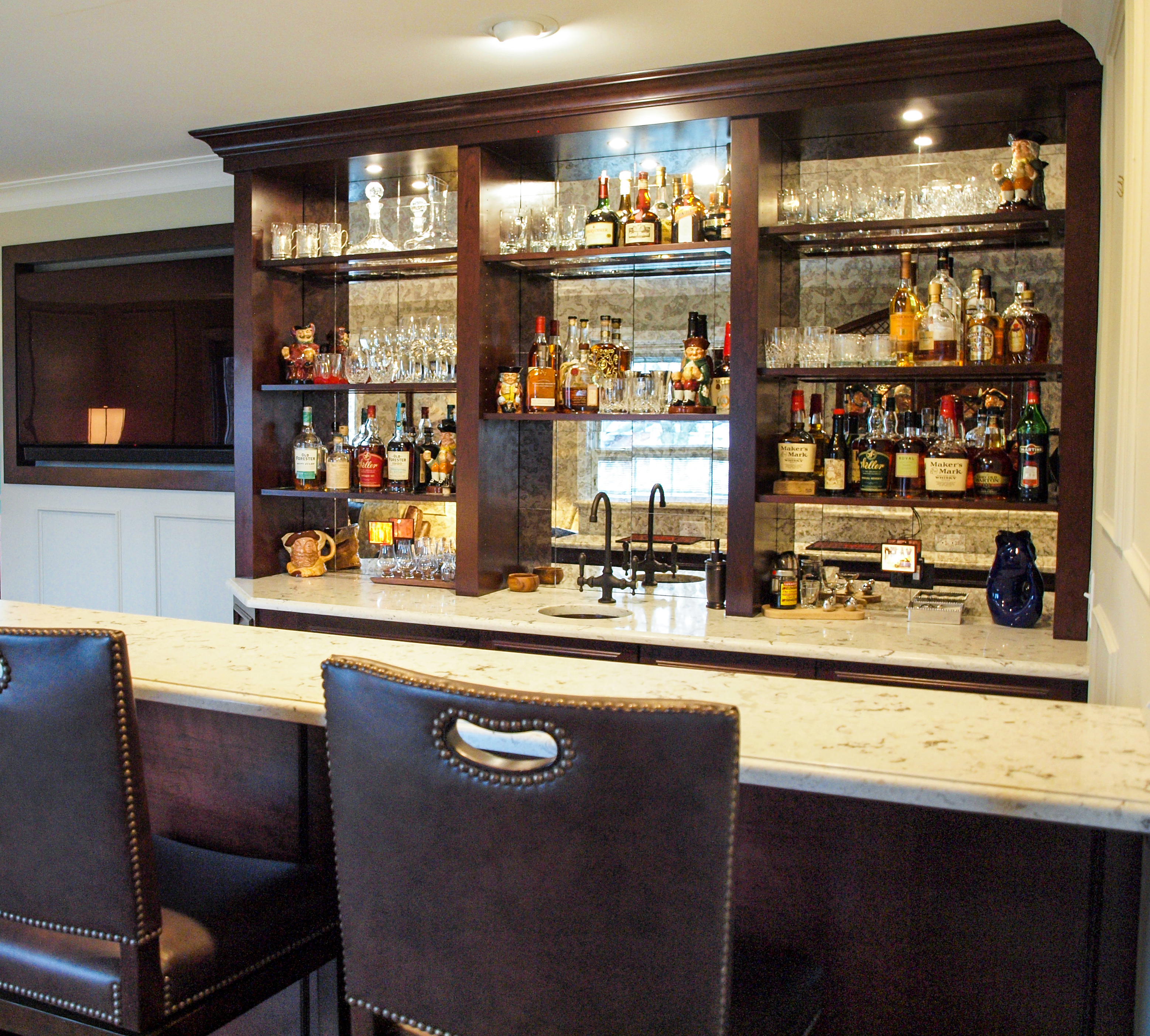 The Antiqued Mirrored Tiled Bar So 70 S Or Très Chic Normandy Remodeling The Antiqued Mirrored Tiled Bar So 70, Antique Mirror Back Bar