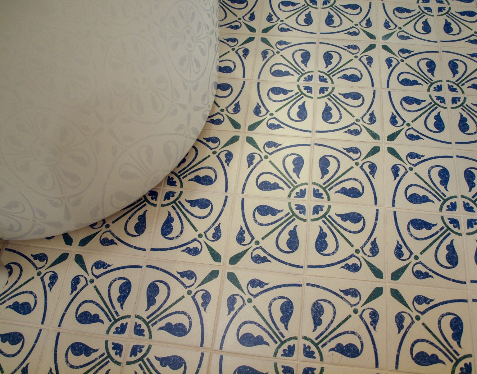 A Pop of Printed Tile